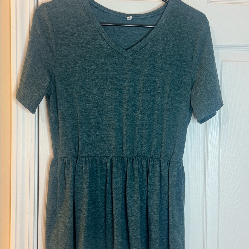 Elegant V-Neck Bluish Green Women's Top